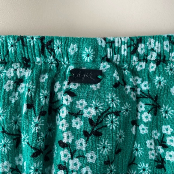 Tropik Off Shoulder Floral Mini Dress Green Beach White Size Medium - Picture 8 of 9